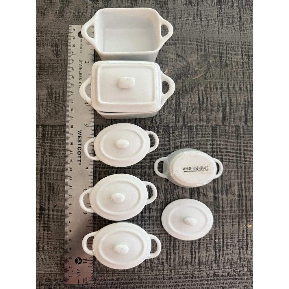 White Essentials Mini Cocotte Style Dishes 6 Ceramic Pots 5 Lids‎ White